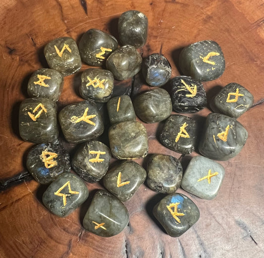 Labradorite rune set